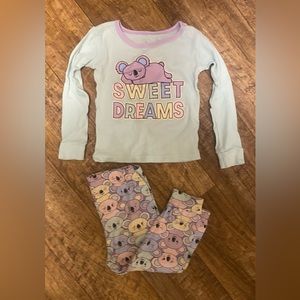 The Children’s Place long sleeve pajama set
